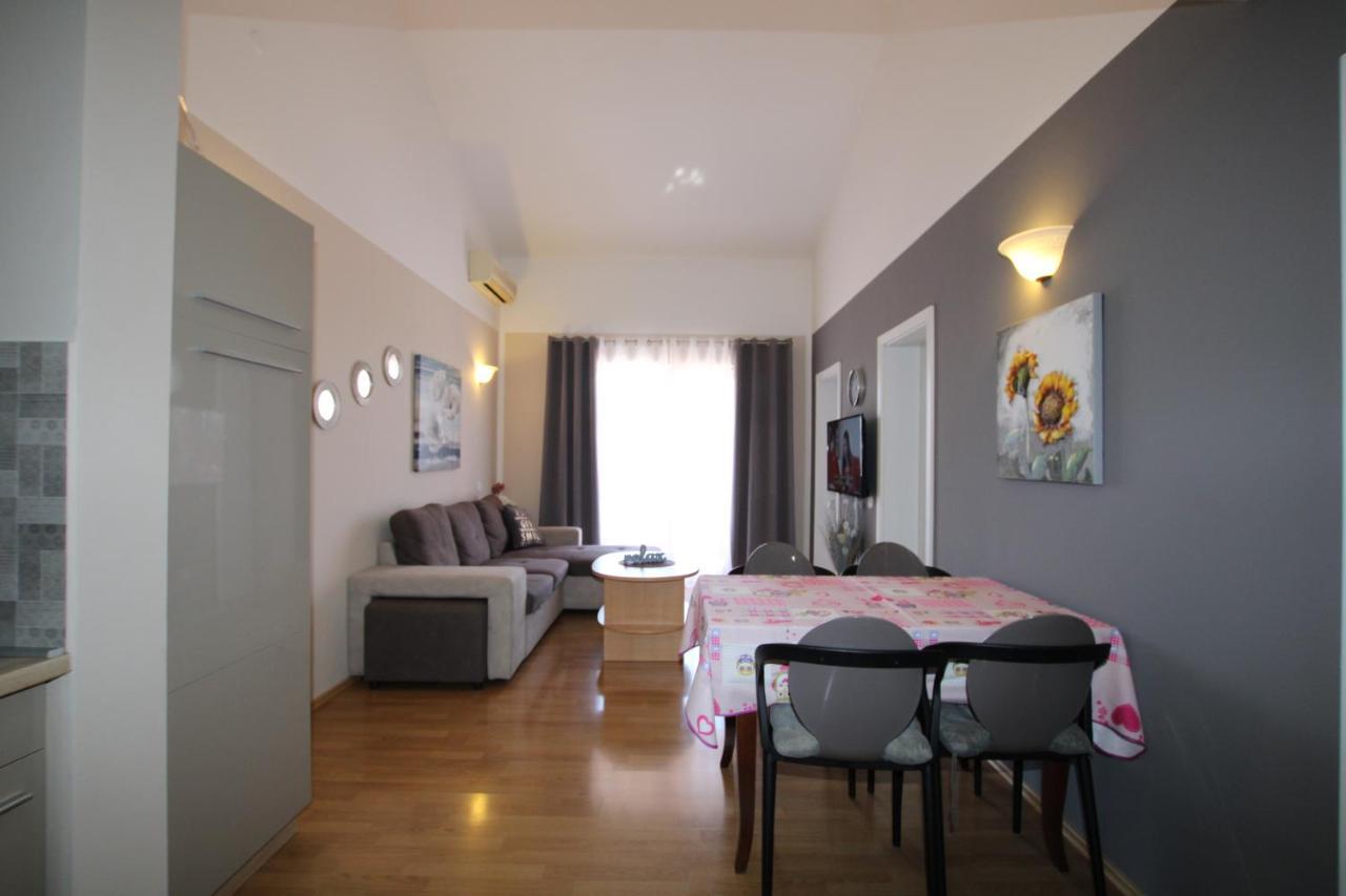 Apartments Markus Porec Esterno foto